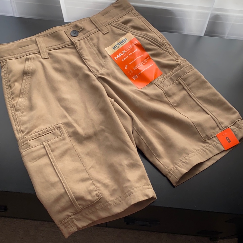 Boys Urban Pipeline Maxwear Khaki Cargo Shorts NWT